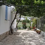 Sea Breeze Coastal House-In Almyros Beach