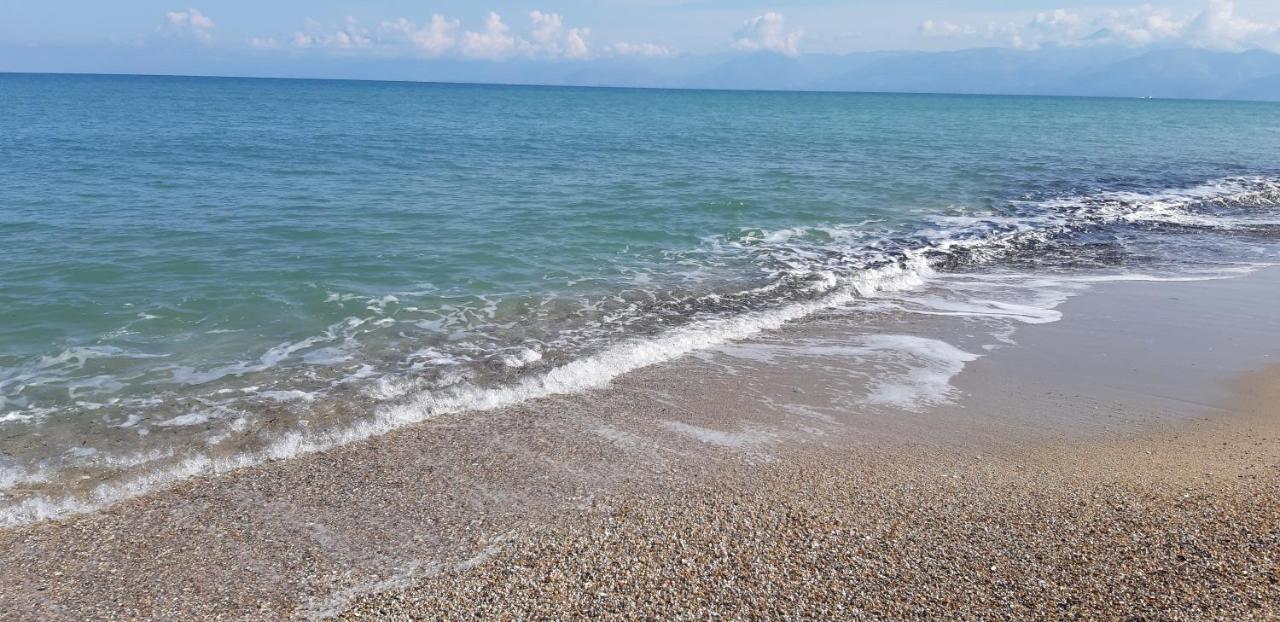Sea Breeze Coastal House-in Almyros Beach