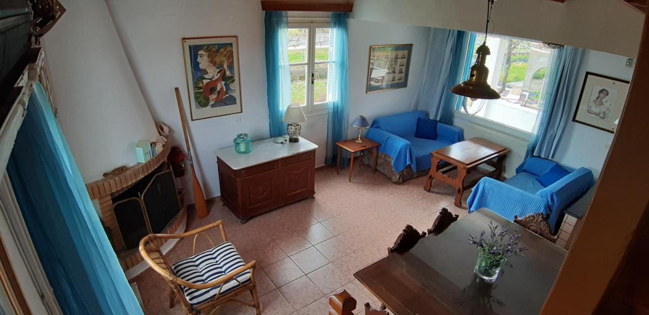 Sea Breeze Coastal House-in Almyros Beach * Acharavi (Corfu)